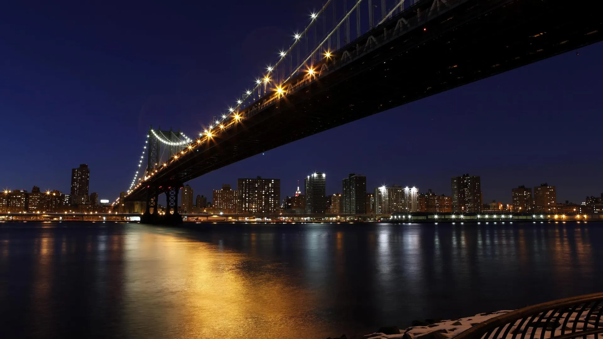 Mario Kuhnke/imageBROKER.com